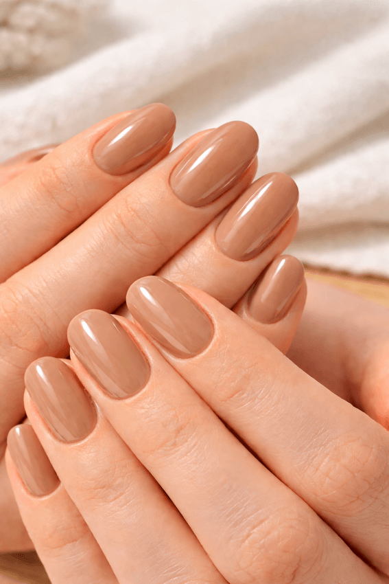 Unhas em Alta: Tons marrom e mocha, tendência